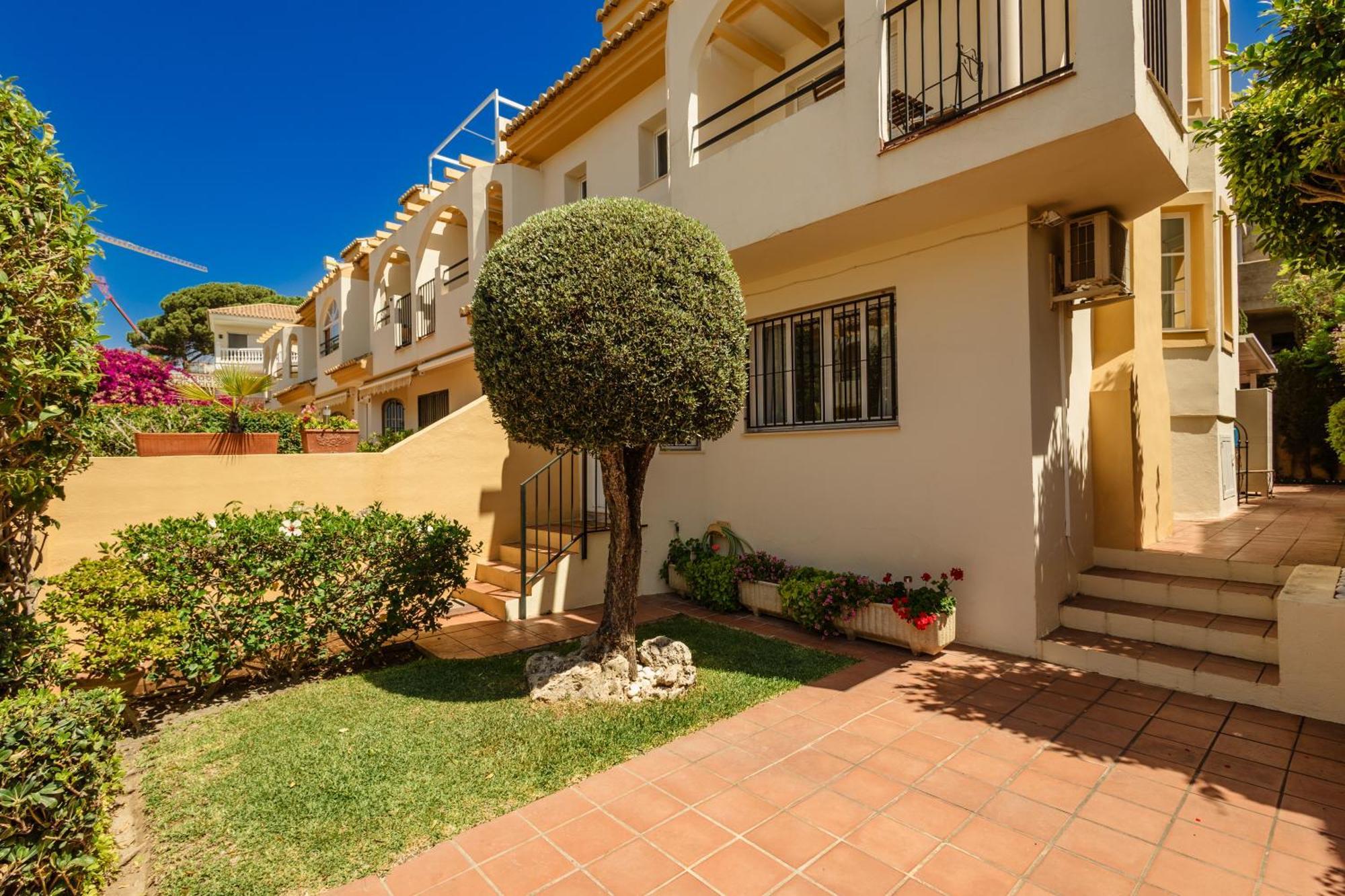 Villa Townhouse Costabella Marbella Esterno foto